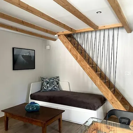 Cosy Centre